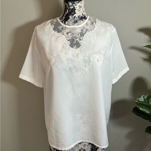 Laura Scott white sheer embroidered Women's blouse